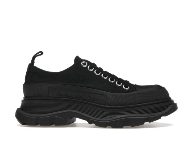 Alexander McQueen Tread Slick Low Lace Up -Black-